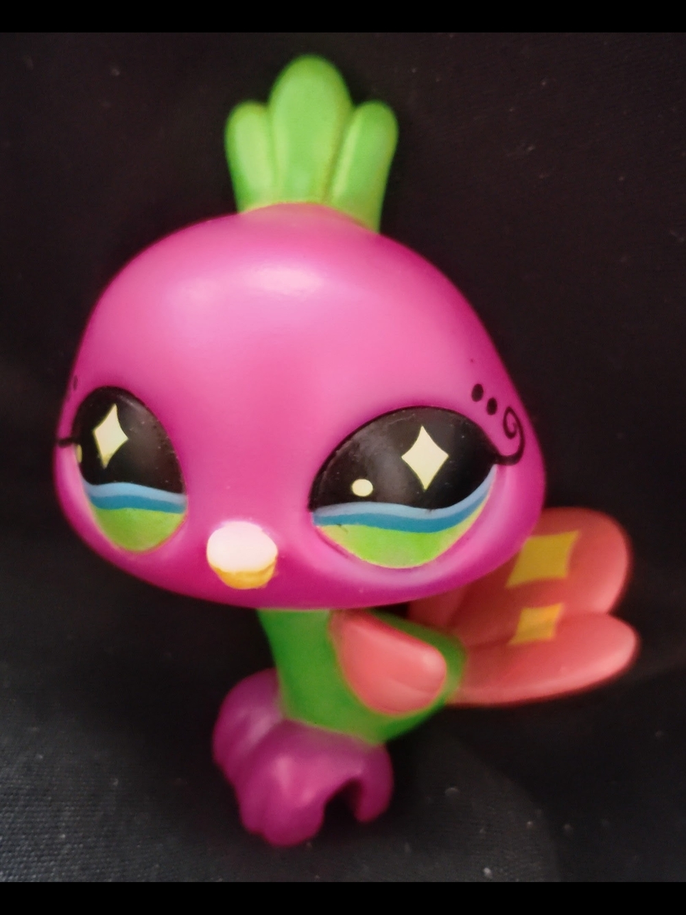 Littlest Pet Shop (LPS) Generation 7 Blacklight Pet series Peacock #288. 